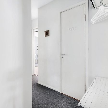 Wehost Spacious Studio Near Metro Kallio 헬싱키 외부 사진